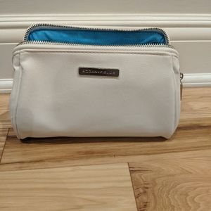 Rodan and Fields travel makeup or toiletries bag